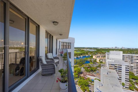 Copropriété à vendre à Hallandale Beach, Floride: 2 chambres, 184.32 m2 № 1955596 - photo 8