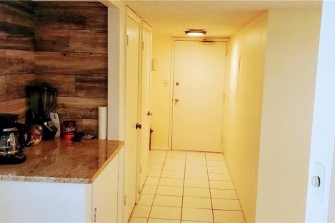 Condominio en alquiler en Clearwater, Florida, 2 dormitorios, 110.18 m2 № 1754915 - foto 5