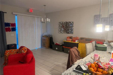 Townhouse in Kissimmee, Florida 4 bedrooms, 153.2 sq.m. № 2393561 - photo 5