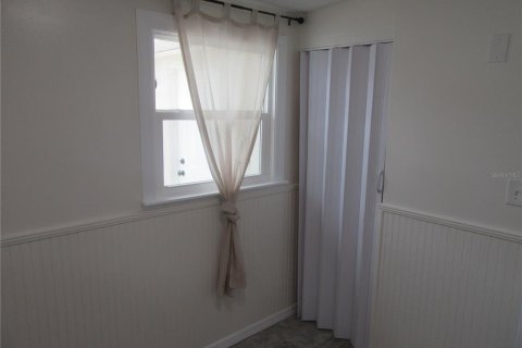 House in Largo, Florida 3 bedrooms, 117.71 sq.m. № 1869254 - photo 28