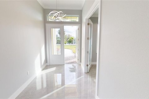 House in Punta Gorda, Florida 4 bedrooms, 240.25 sq.m. № 646732 - photo 5