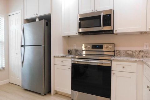 Touwnhouse à louer à Tampa, Floride: 2 chambres, 110 m2 № 2403162 - photo 8