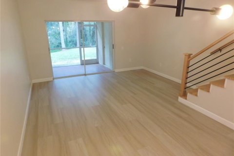 Touwnhouse à louer à Tampa, Floride: 2 chambres, 110 m2 № 2403162 - photo 12