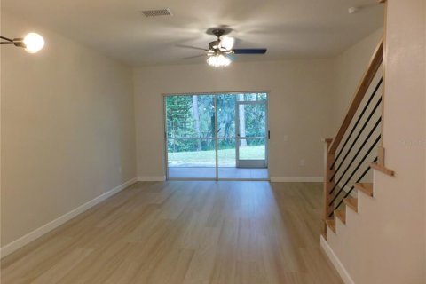 Touwnhouse à louer à Tampa, Floride: 2 chambres, 110 m2 № 2403162 - photo 13