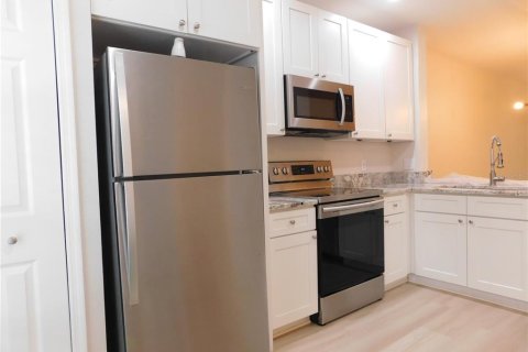 Touwnhouse à louer à Tampa, Floride: 2 chambres, 110 m2 № 2403162 - photo 7