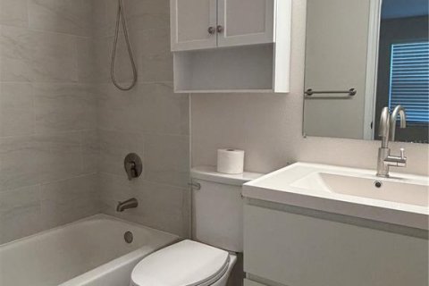 Touwnhouse à louer à Tampa, Floride: 2 chambres, 110 m2 № 2403162 - photo 24