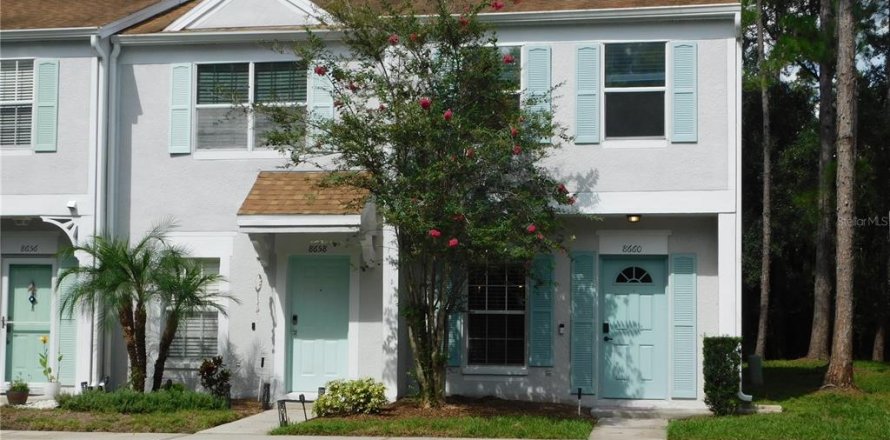 Touwnhouse à Tampa, Floride 2 chambres, 110 m2 № 2403162