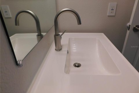 Touwnhouse à louer à Tampa, Floride: 2 chambres, 110 m2 № 2403162 - photo 26