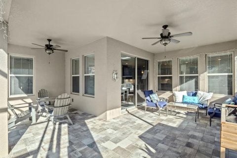 House in Winter Garden, Florida 5 bedrooms, 363.34 sq.m. № 1546358 - photo 26