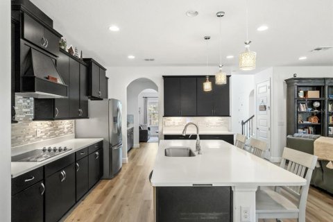 House in Winter Garden, Florida 5 bedrooms, 363.34 sq.m. № 1546358 - photo 10