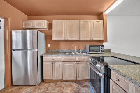 Condominio en venta en Hollywood, Florida, 1 dormitorio, 67.54 m2 № 2251697 - foto 14