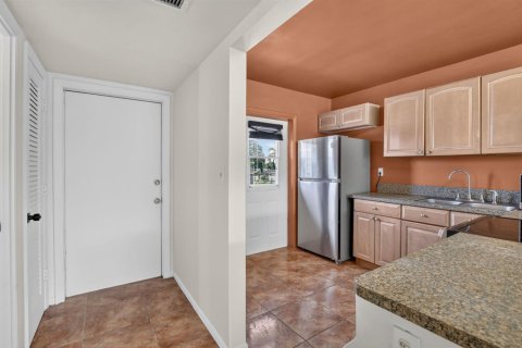 Condominio en venta en Hollywood, Florida, 1 dormitorio, 67.54 m2 № 2251697 - foto 13