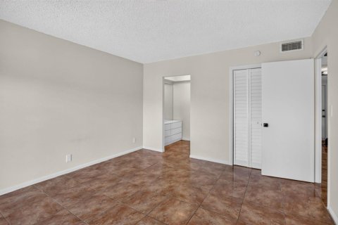 Condominio en venta en Hollywood, Florida, 1 dormitorio, 67.54 m2 № 2251697 - foto 20