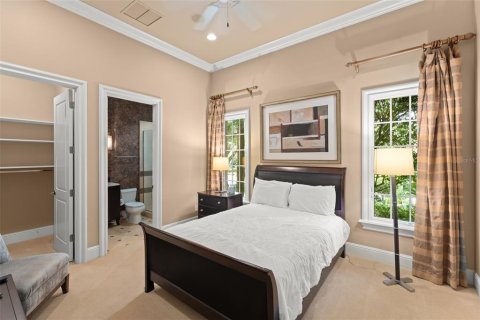 House in Windermere, Florida 4 bedrooms, 347.92 sq.m. № 1844630 - photo 29