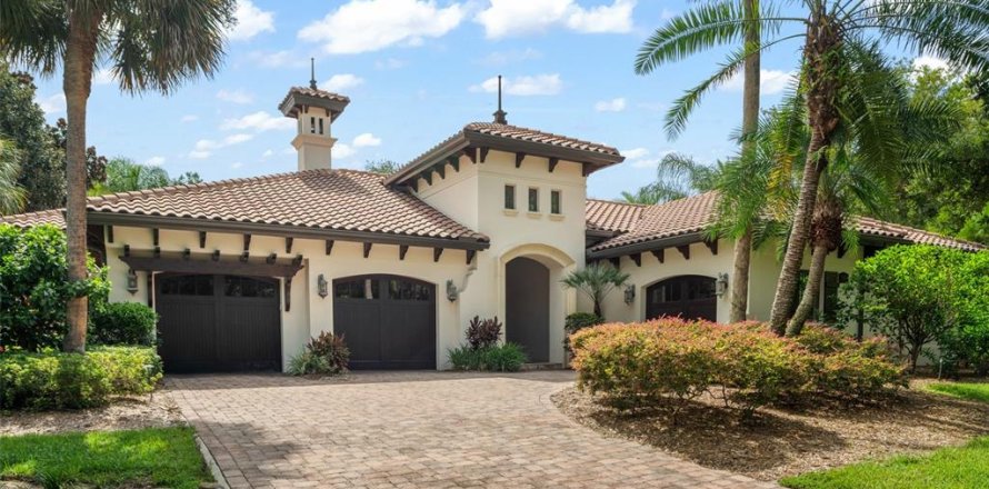 House in Windermere, Florida 4 bedrooms, 347.92 sq.m. № 1844630