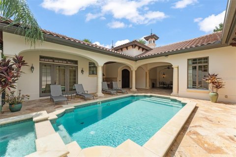 House in Windermere, Florida 4 bedrooms, 347.92 sq.m. № 1844630 - photo 4