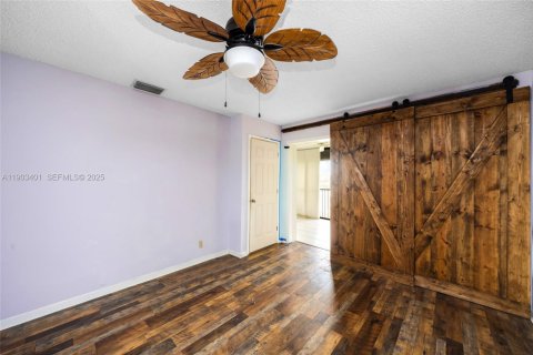 Condo in Coconut Creek, Florida, 3 bedrooms № 1988473 - photo 14