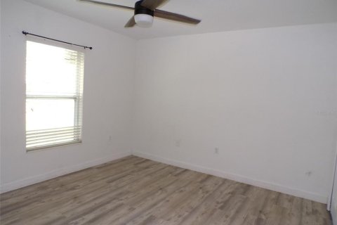 Casa en venta en Port Charlotte, Florida, 4 dormitorios, 207.92 m2 № 2381125 - foto 4
