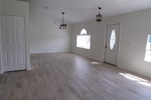 Casa en venta en Port Charlotte, Florida, 4 dormitorios, 207.92 m2 № 2381125 - foto 13