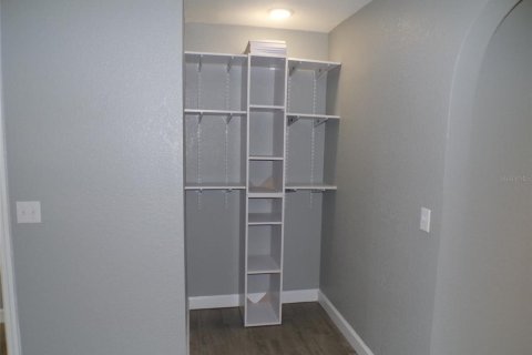 Casa en venta en Port Charlotte, Florida, 4 dormitorios, 207.92 m2 № 2381125 - foto 9