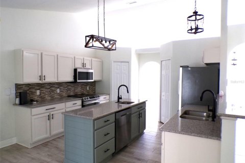 Casa en venta en Port Charlotte, Florida, 4 dormitorios, 207.92 m2 № 2381125 - foto 16