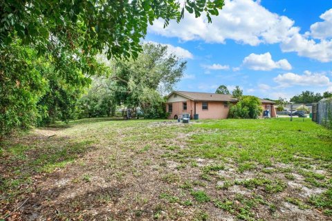 Villa ou maison à vendre à Largo, Floride: 4 chambres, 189.33 m2 № 2091813 - photo 17