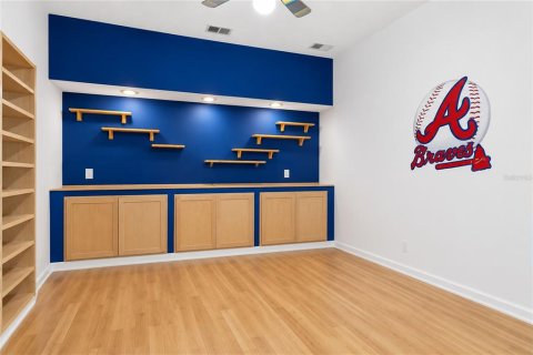 Купить виллу или дом в Киссимми, Флорида 8 комнат, 195.75м2, № 2208867 - фото 16