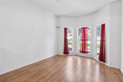 Купить виллу или дом в Киссимми, Флорида 8 комнат, 195.75м2, № 2208867 - фото 12