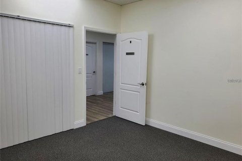 Immobilier commercial à louer à Orlando, Floride: 96.25 m2 № 2430633 - photo 12