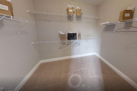 House in North Port, Florida 4 bedrooms, 248.7 sq.m. № 2098214 - photo 11