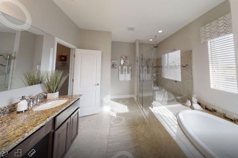 House in North Port, Florida 4 bedrooms, 248.7 sq.m. № 2098214 - photo 14