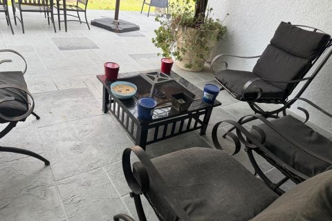 House in North Port, Florida 4 bedrooms, 248.7 sq.m. № 2098214 - photo 20