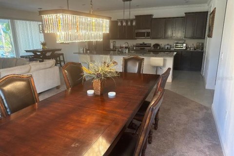 House in North Port, Florida 4 bedrooms, 248.7 sq.m. № 2098214 - photo 7