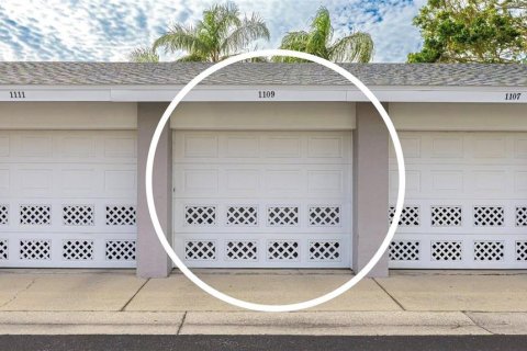 Condo in Bradenton, Florida, 2 bedrooms  № 2289678 - photo 29