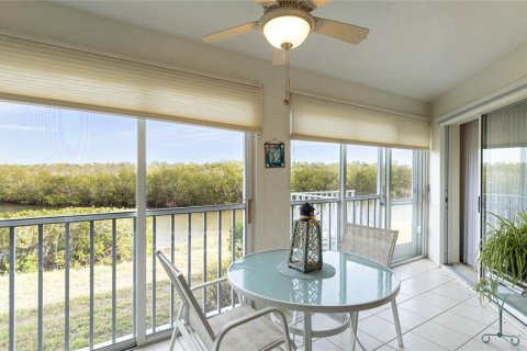 Condo in Bradenton, Florida, 2 bedrooms  № 2289678 - photo 25