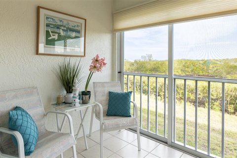 Condo in Bradenton, Florida, 2 bedrooms  № 2289678 - photo 14