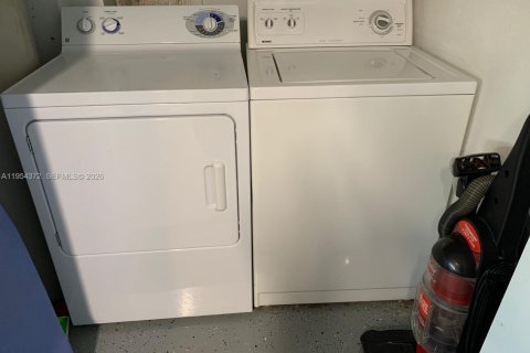 Снять в аренду виллу или дом в Киссимми, Флорида 4 спальни, 195м2, № 2009124 - фото 12