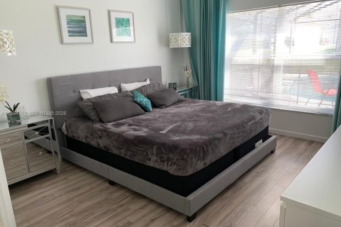 Снять в аренду виллу или дом в Киссимми, Флорида 4 спальни, 195м2, № 2009124 - фото 6