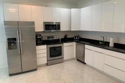 Снять в аренду виллу или дом в Киссимми, Флорида 4 спальни, 195м2, № 2009124 - фото 14