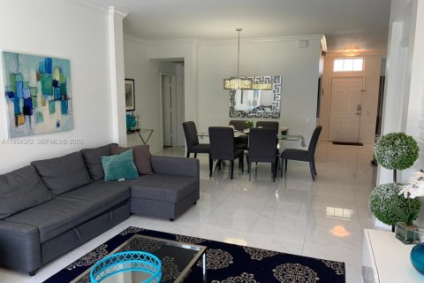 Снять в аренду виллу или дом в Киссимми, Флорида 4 спальни, 195м2, № 2009124 - фото 11