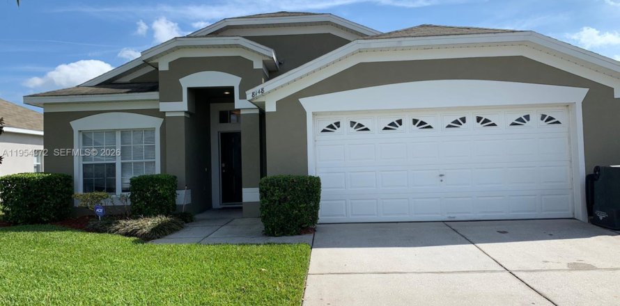 Дом в Киссимми, Флорида 4 спальни, 195м2 № 2009124