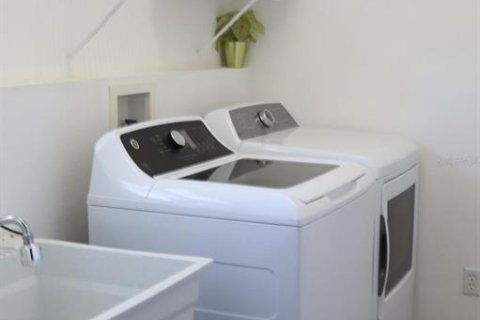 Casa en alquiler en Kissimmee, Florida, 4 dormitorios, 222.59 m2 № 1903246 - foto 27