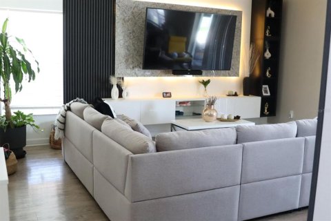 Casa en alquiler en Kissimmee, Florida, 4 dormitorios, 222.59 m2 № 1903246 - foto 12