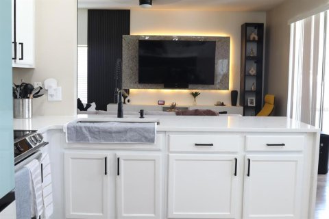 Casa en alquiler en Kissimmee, Florida, 4 dormitorios, 222.59 m2 № 1903246 - foto 26