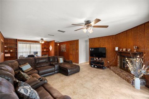 House in Archer, Florida 3 bedrooms, 156.08 sq.m. № 1725575 - photo 21