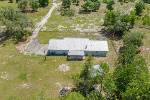 House in Archer, Florida 3 bedrooms, 156.08 sq.m. № 1725575 - photo 3