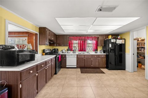 House in Archer, Florida 3 bedrooms, 156.08 sq.m. № 1725575 - photo 24