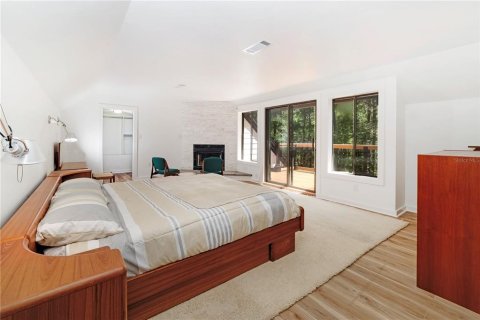 House in Gainesville, Florida 5 bedrooms, 308.62 sq.m. № 1644665 - photo 20