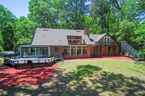 House in Gainesville, Florida 5 bedrooms, 308.62 sq.m. № 1644665 - photo 3