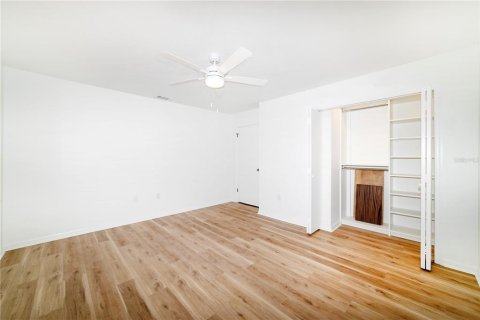 House in Gainesville, Florida 5 bedrooms, 308.62 sq.m. № 1644665 - photo 29